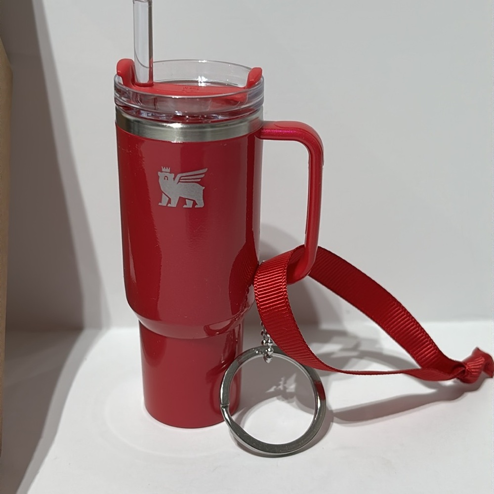 Stanley LIMITED EDITION 2024 Mini Quencher Keychain Ornament - Picture 14 of 16